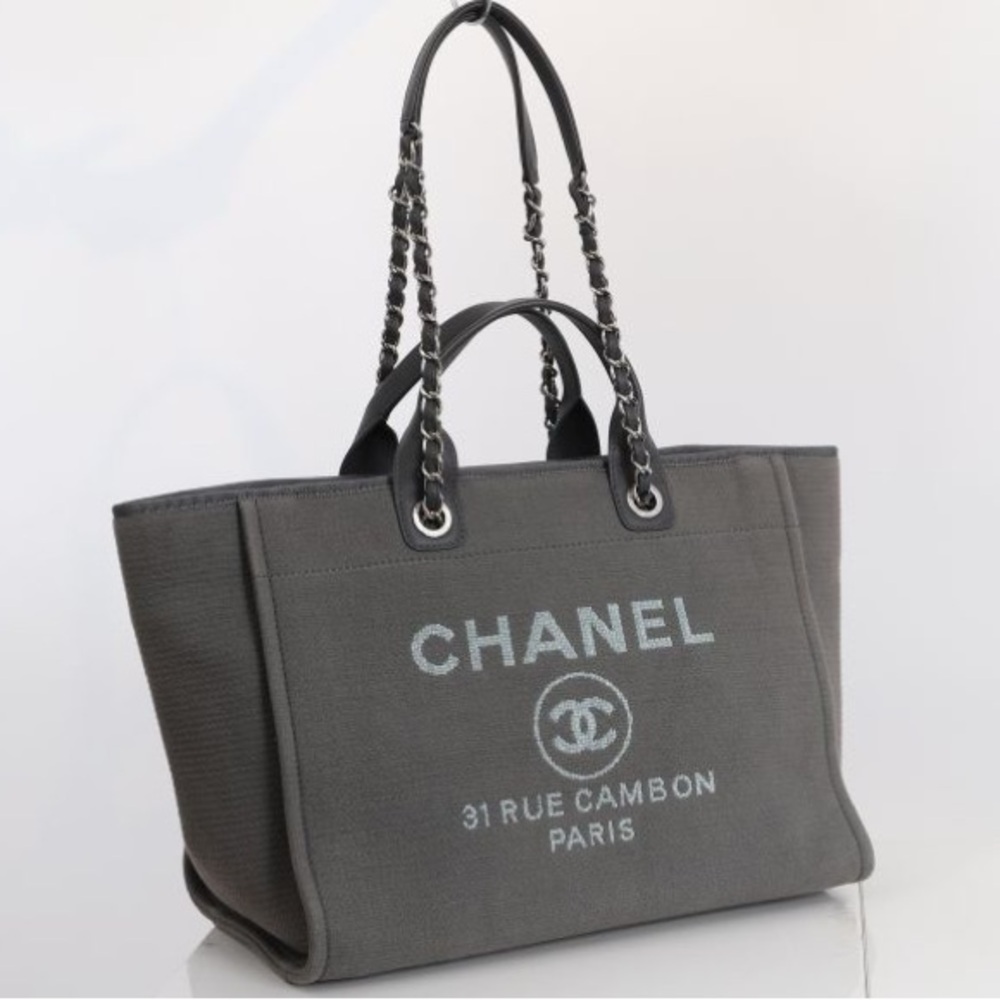 Authentic: CHANEL DEAUVILLE LARGE TOTE – LIKE NEW! (GREY) 👜